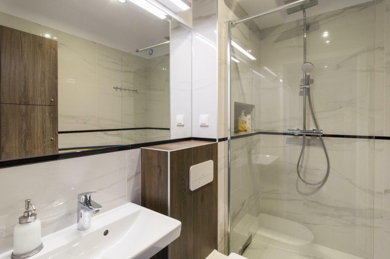 Executive 3 Bedroom Apartament By Your Freedom وارسو المظهر الخارجي الصورة