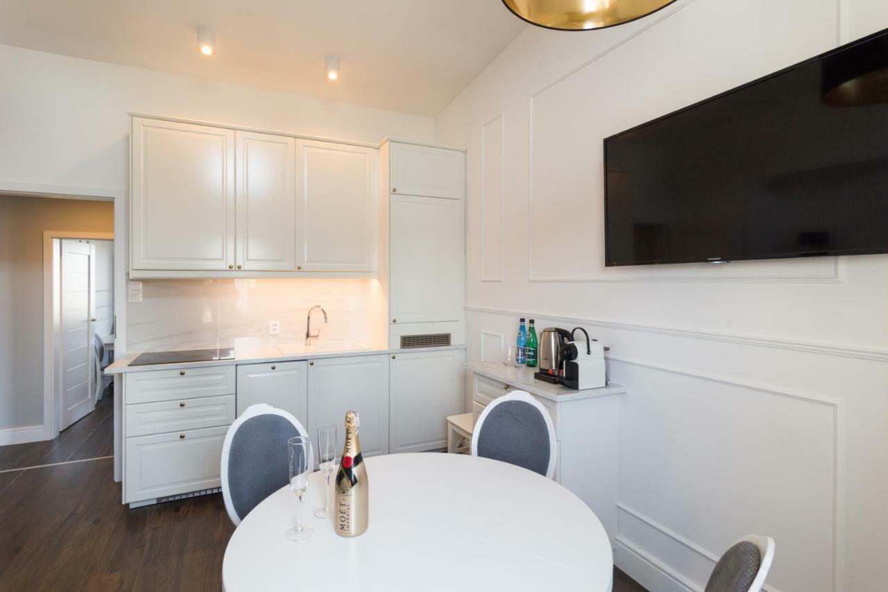 Executive 3 Bedroom Apartament By Your Freedom وارسو المظهر الخارجي الصورة
